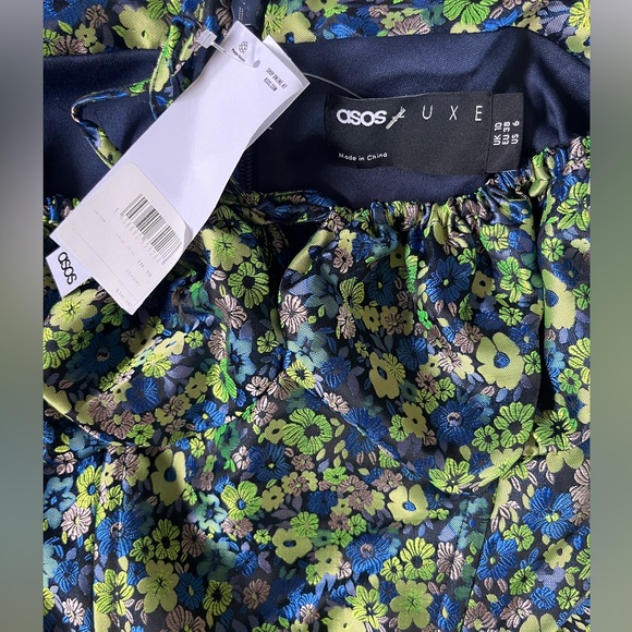 NWT ASOS DESIGN Luxe Floral Puff Sleeve Dress, US size 4, US size 6 - Picture 4 of 4